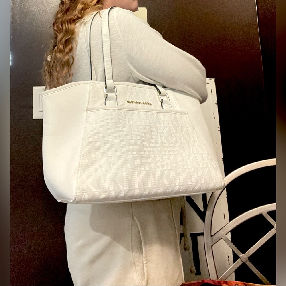 Michael Kors White Leather Jet Set Medium